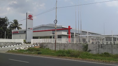 Photos of Auto2000 Jember Bodi & Cat