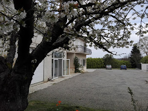 Photo n°1 de Delbeau J Sa à Mauzevin (Société d'import-export)