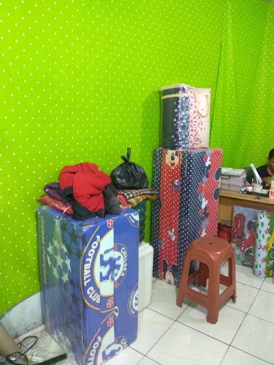 home-goods-store