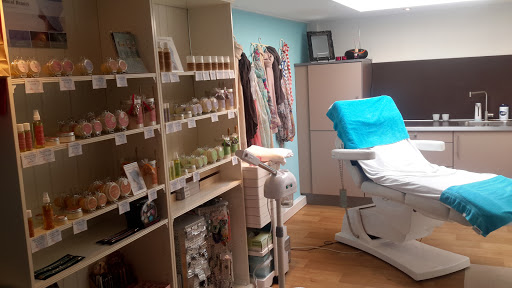 Schoonheids- en Pedicuresalon Silk Skin - Thumbnail