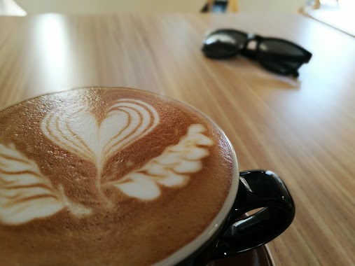 Mitte Coffee, Author: Warm PH