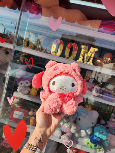 BLOOM flowers, balloons and gifts. - Thumbnail