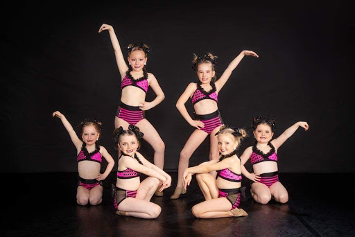 Dance Acad'amy - Visual