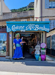 Photo n°25 de La Caverne D'Ali Bonbon à Bonifacio (Boutique de desserts)