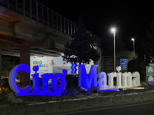 Ciro Marina SS106 bus stop - Thumbnail
