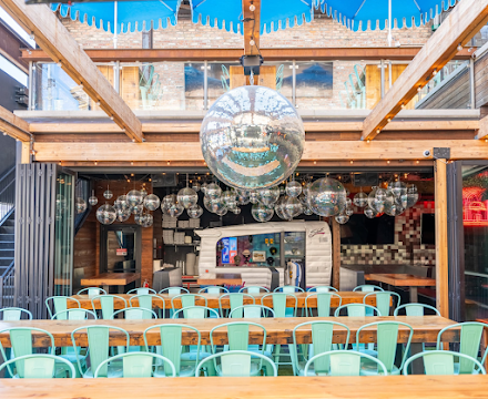 Happy Camper, restaurant in Chicago