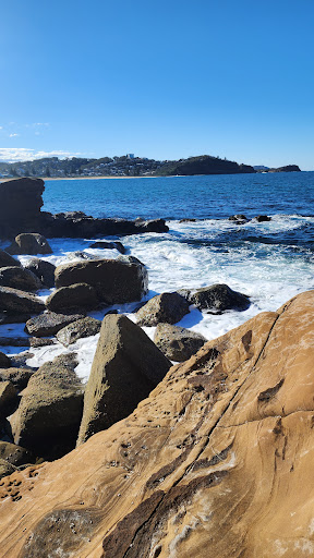 Mugs Rocks - Thumbnail
