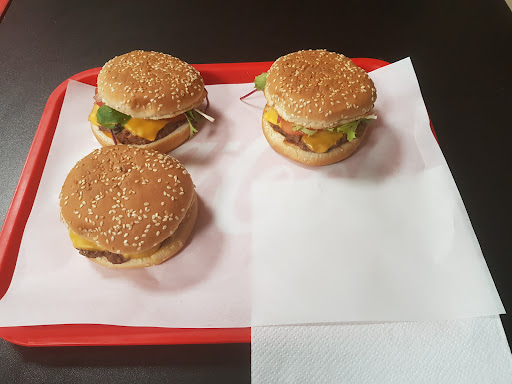 Photo 2 - Le 5.50 Tacos & Burger