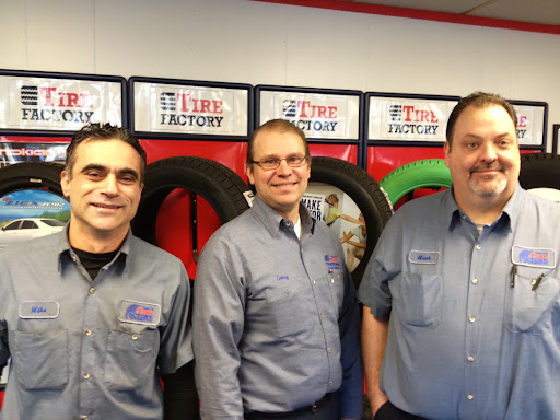 Hayes Emergency Repairs & Towing H/D Gallery - United States