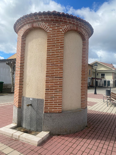 Homenaje al Pozo Artesano