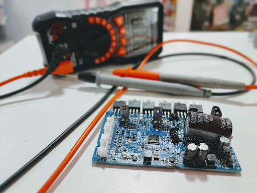 DIPOE Reparación teléfonos móviles y ordenadores Huelva - Thumbnail