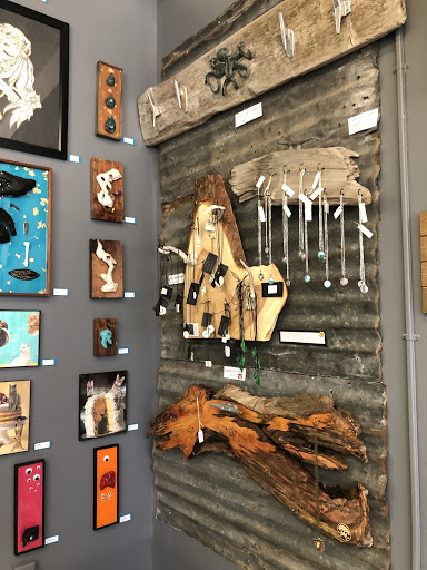 Common Roots Studio - Visual