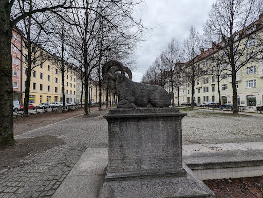 Brunnen mit jagbaren Tieren - Thumbnail