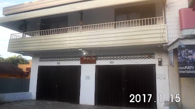 home-goods-store