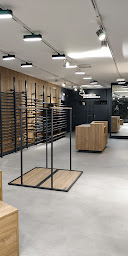 Photo n°15 de Helly Hansen Chamonix à Chamonix-Mont-Blanc (Magasin d'articles de sports)