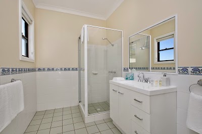Photos of Willow Tree Estate