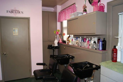 Mindy's Salon - Visual