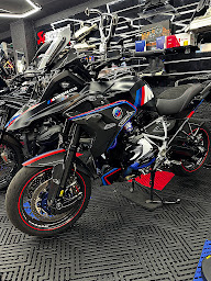 Photo n°45 de SSM MOTORRAD NICE à Nice (Magasin de motos)