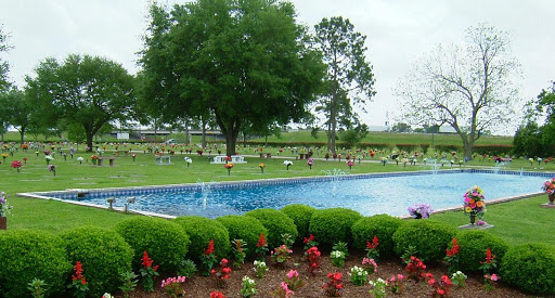 Davis Greenlawn Funeral Chapels and Cemeteries