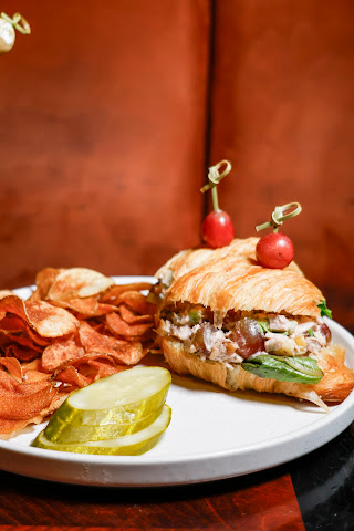 The Yardley Inn Restaurant and Bar by null