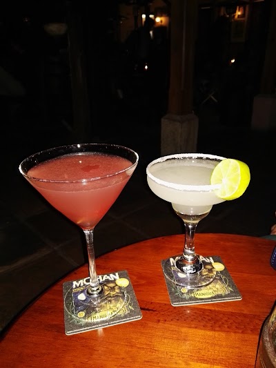 bar