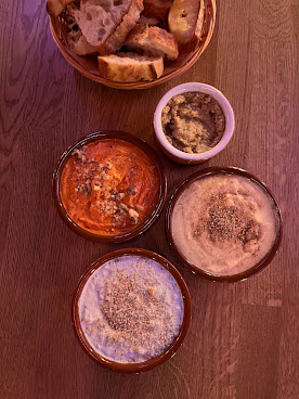 The Honey Moon by null