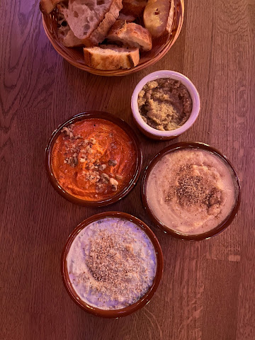 The Honey Moon by null