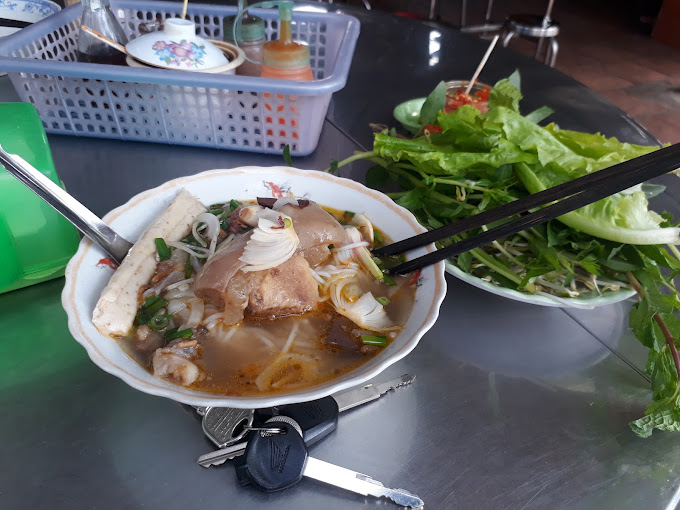 Bún Bò Không Tên, TT Đất Đỏ, Đất Đỏ, Bà Rịa Vũng Tàu