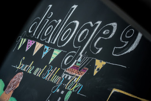 Dialoge