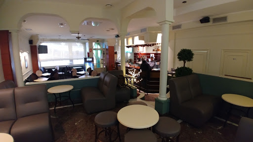 Cafe Monaco 2 - Visual