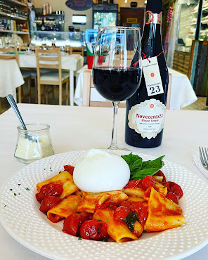 IL Paesano Italian Gourmet Food and Wine Market by null