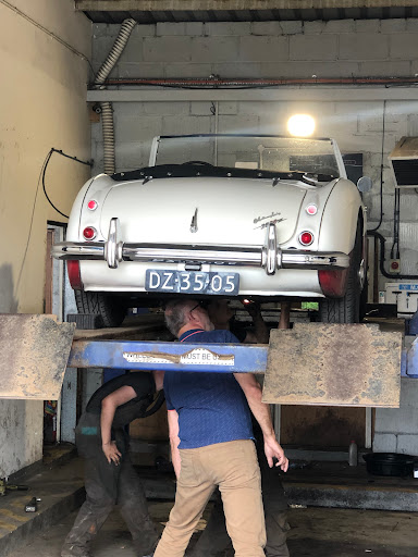 Brad's Garage - Thumbnail