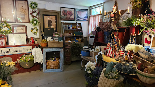 Hopkins House Bakery and Gift Shop - Thumbnail