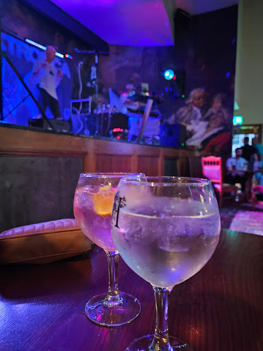 Hogarths - Visual
