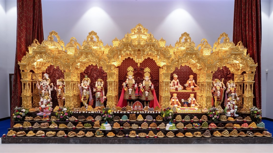 BAPS Shri Swaminarayan Mandir - Priests & Officiants - photo 1