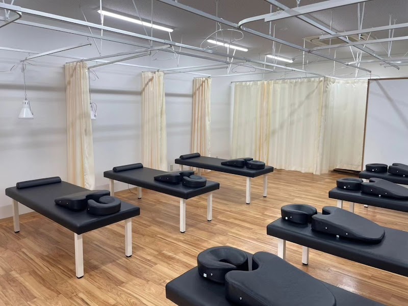 小手指駅前通り接骨院・整体院