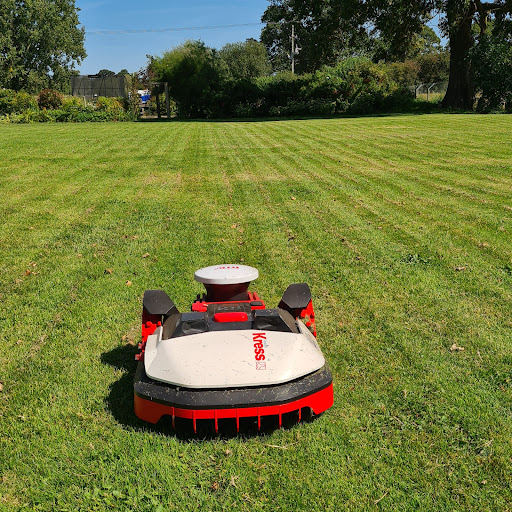 Green-Side Turfcare Ltd - Thumbnail
