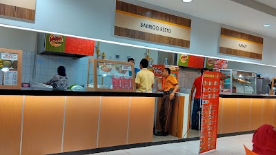 Photos of Yogya Department Store Majenang