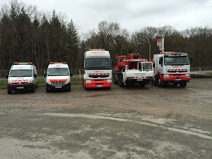 Photo n°2 de Garage du Perche à Val-au-Perche (Service de remorquage)