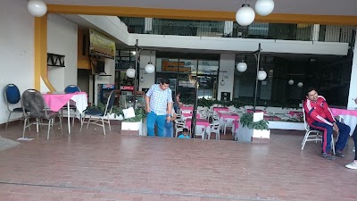 Photos of Centro Comercial Mitania