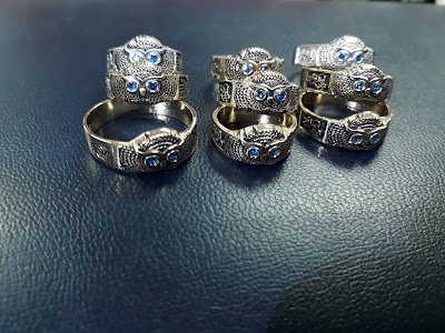 Photos of Jeweler Center Square Women
