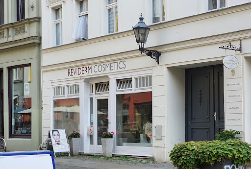 Reviderm Cosmetics - Visual