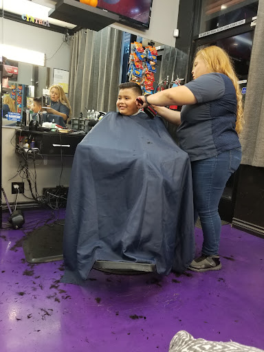 Gallardo's Barber & Beauty Salon - United States