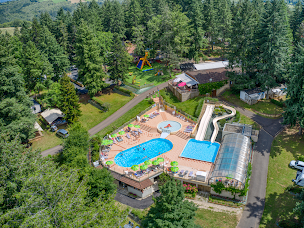 Photo n°2 de Camping Sunelia Le Séquoia - Vallée de La Dordogne à Payrac (Gîte)