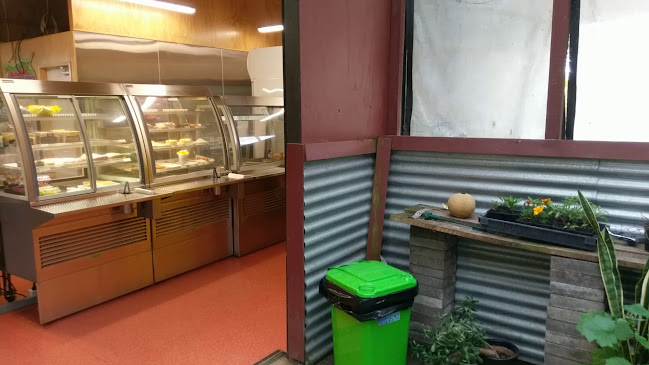Puni Vege & Garden Centre