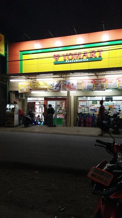 Photos of Yomart Rancamanyar