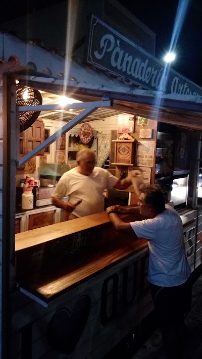 Photos of Don Queque