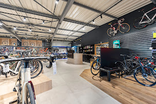 Photo n°8 de Cycles Des Mauges à Sèvremoine (Magasin de vélos d'occasion)