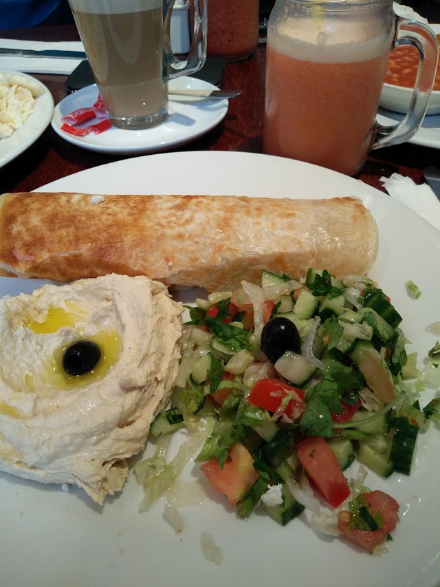 M Café