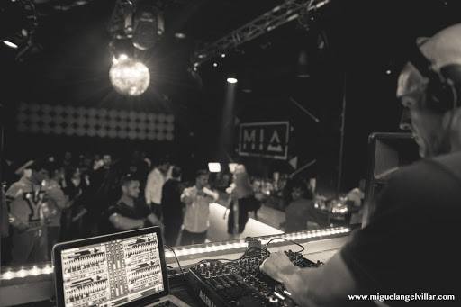 Mia Electronic Clubbing - Thumbnail